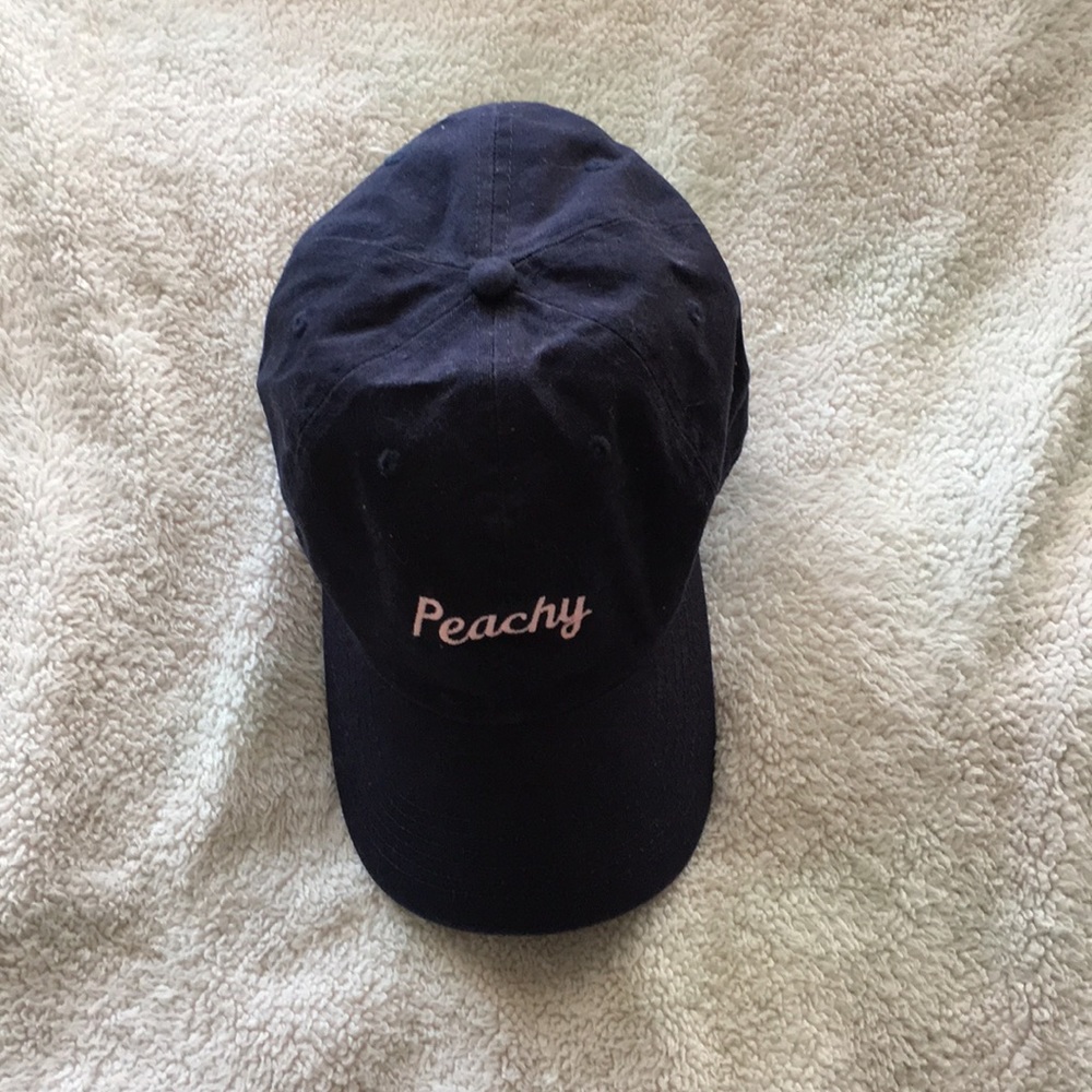 “peachy” brandy melville hat